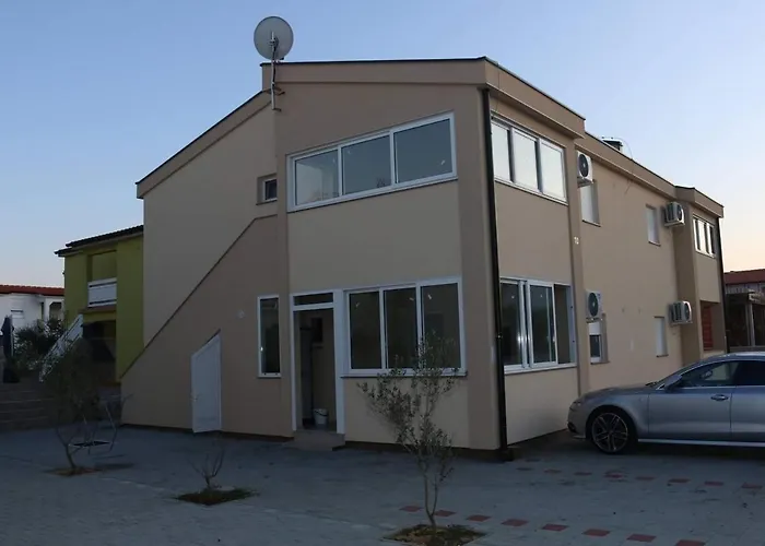 Kroatien Untergeschoss * Vir